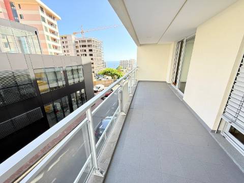 Apartamento T3 Venda em São Martinho,Funchal