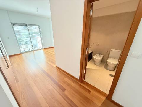 Apartamento T3 Venda em São Martinho,Funchal