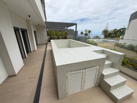 Apartamento T3 - Piscina