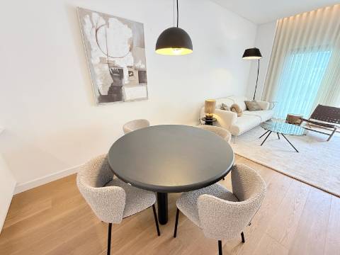 Apartamento T3 - Piscina