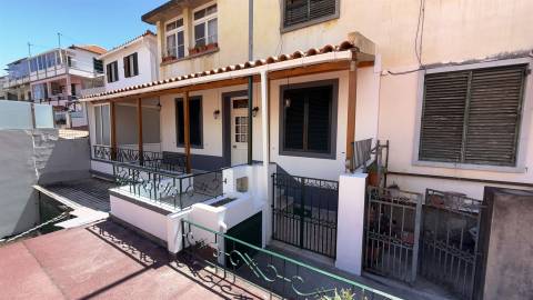 Andar Moradia T2 Venda em Funchal (São Pedro),Funchal