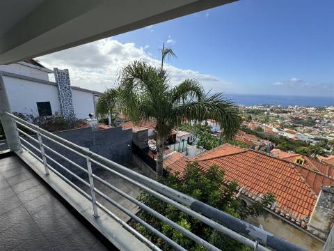 Moradia Isolada T2+1 Venda em Monte,Funchal