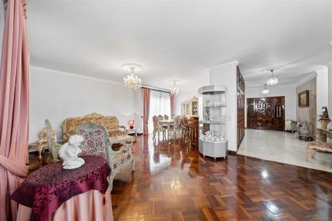 Moradia T5 Venda em Monte,Funchal