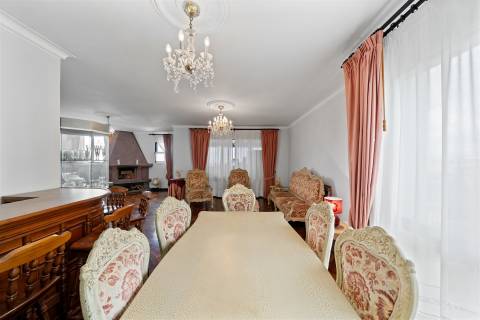 Moradia T5 Venda em Monte,Funchal