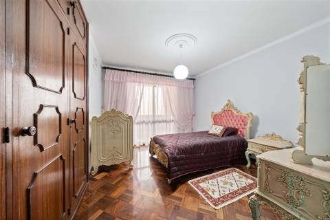 Moradia T5 Venda em Monte,Funchal