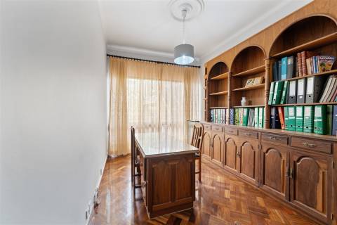 Moradia T5 Venda em Monte,Funchal