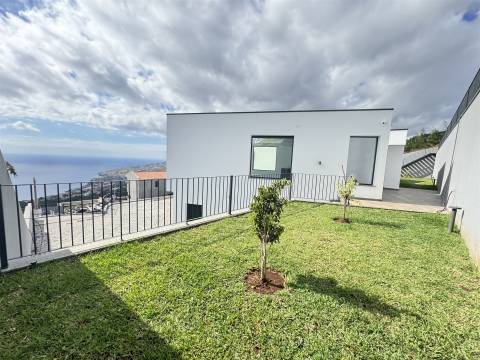 Moradia Isolada T3 Venda em Santa Cruz,Santa Cruz