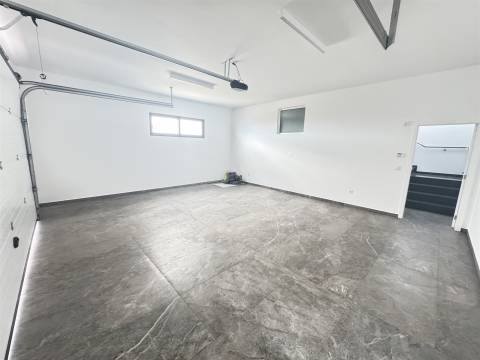 Moradia Isolada T3 Venda em Santa Cruz,Santa Cruz