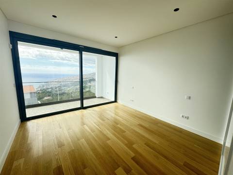 Moradia Isolada T3 Venda em Santa Cruz,Santa Cruz