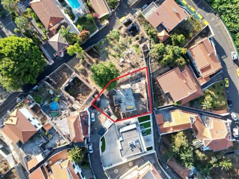 Moradia T3 Venda em Monte,Funchal