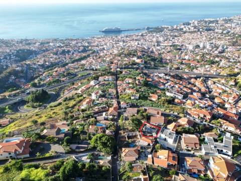Moradia T3 Venda em Monte,Funchal