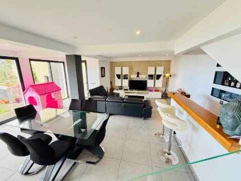 Moradia Arco São Jorge