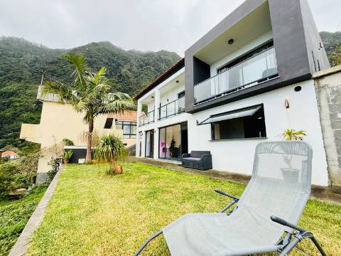 Moradia Arco São Jorge