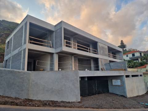 Apartamento T3 Venda em Câmara de Lobos,Câmara de Lobos