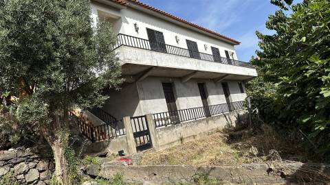 Moradia Isolada T3+2 Venda em Santa Cruz,Santa Cruz