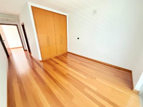 Apartamento T3 Venda em São Martinho,Funchal