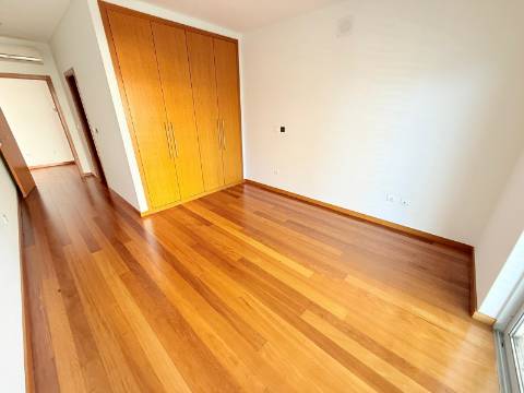 Apartamento T3 Venda em São Martinho,Funchal