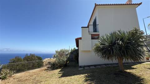 Moradia em Banda T2 Venda em Água de Pena,Machico