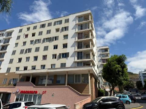 Apartamento T4 Venda em São Martinho,Funchal