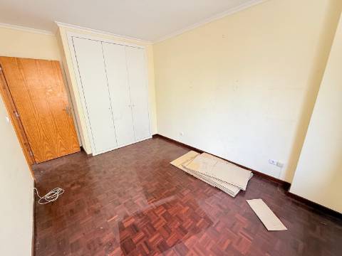 Apartamento T4 Venda em São Martinho,Funchal