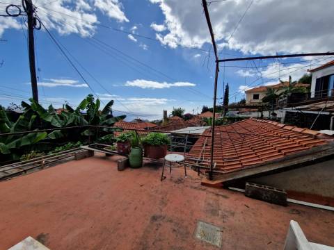 Moradia Isolada T4 Venda em Imaculado Coração de Maria,Funchal