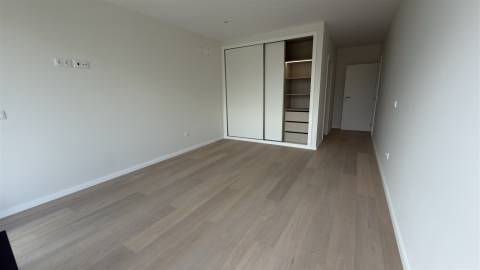 🏡 Moradia T3 de Luxo - Piscina Panorâmica e Vista Mar Definitiva