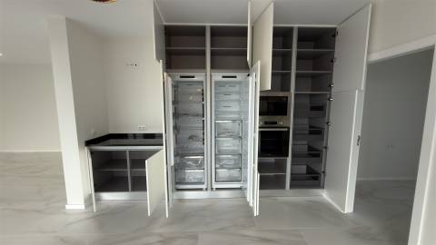 🏡 Moradia T3 de Luxo - Piscina Panorâmica e Vista Mar Definitiva