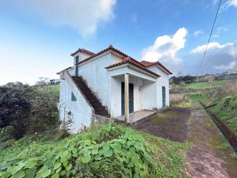 Moradia T3 Venda em Santana,Santana