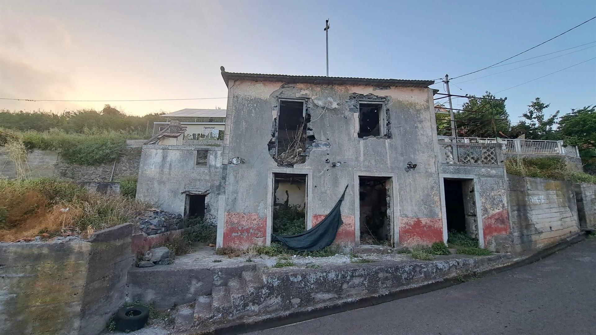 Moradia para Restaurar T2 Venda em Canhas,Ponta do Sol