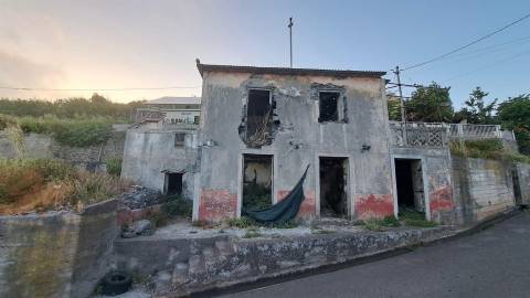 Moradia para Restaurar T2 Venda em Canhas,Ponta do Sol