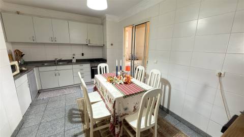Apartamento T4 Venda em São Martinho,Funchal