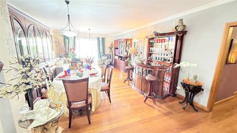 Apartamento T4 Venda em São Martinho,Funchal