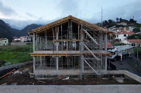 Moradia Contemporânea vista Baia Funchal