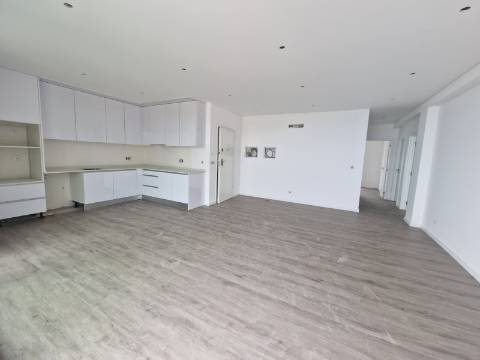 Apartamento T3 Venda em Câmara de Lobos,Câmara de Lobos