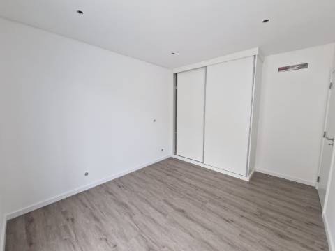 Apartamento T3 Venda em Câmara de Lobos,Câmara de Lobos