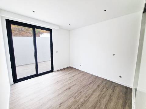 Apartamento T3 Venda em Câmara de Lobos,Câmara de Lobos