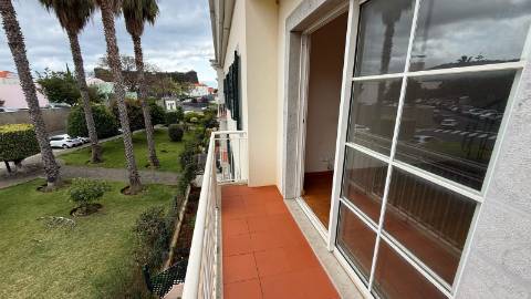 Apartamento T1+1 DUPLEX Venda em Funchal (São Pedro),Funchal