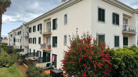 Apartamento T1+1 DUPLEX Venda em Funchal (São Pedro),Funchal