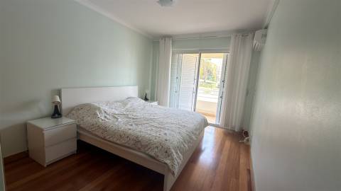 Apartamento T2 Arrendamento em São Martinho,Funchal