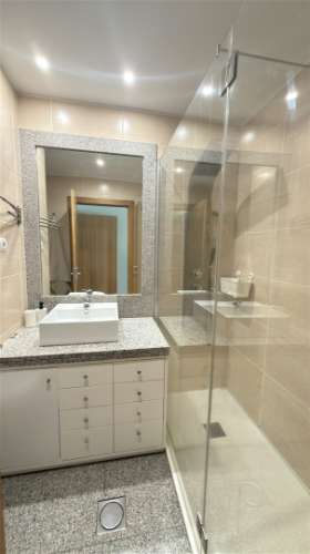Apartamento T2 Arrendamento em São Martinho,Funchal