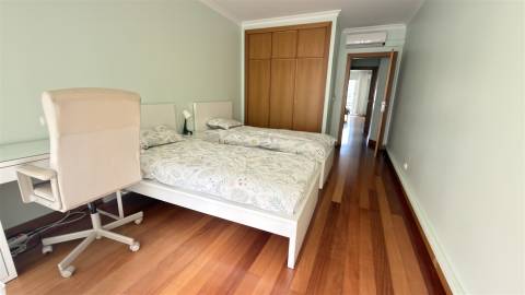 Apartamento T2 Arrendamento em São Martinho,Funchal
