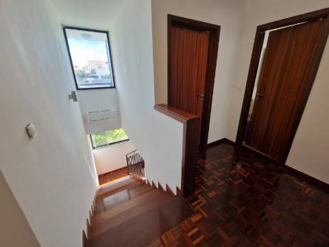 Apartamento T3 Venda em Água de Pena,Machico