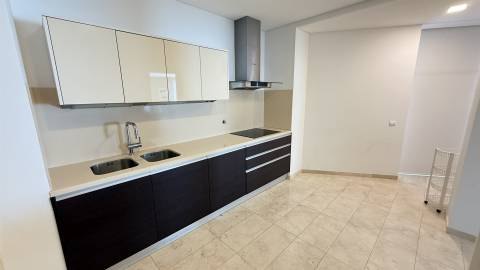 Apartamento T2 Venda em São Martinho,Funchal