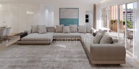 Apartamento T4 Novo - Miraflores