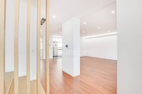 Moradia Contemporânea T3- 10m Parede