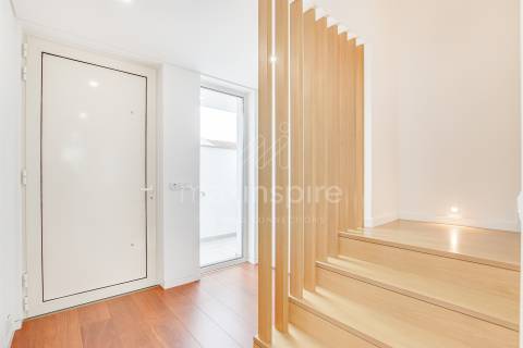 Moradia Contemporânea T3- 10m Parede