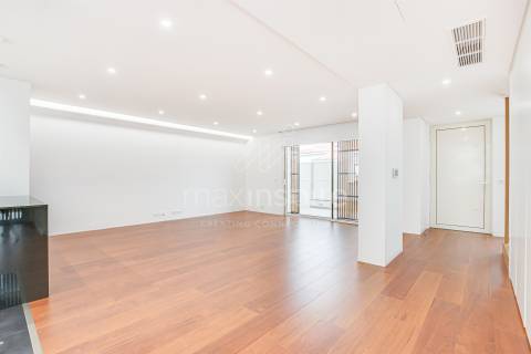 Moradia Contemporânea T3- 10m Parede