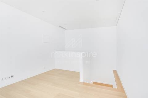 Moradia Contemporânea T3- Vista Mar- 10m Parede