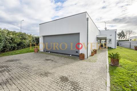 Moradia Térrea T4 para venda em Arcozelo - Vila Nova de Gaia