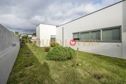 Moradia Térrea T4 para venda em Arcozelo - Vila Nova de Gaia